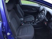 Used Kia Rio 85 HP (62 kW) 2013 Metallic estoril blue Hatchback