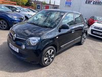 Used Renault Twingo Play 70 HP (51 kW) 2015 Black Hatchback