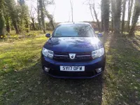 Usado Dacia Sandero Lauréate 90 CV (66 kW) 2017 Azul Utilitario