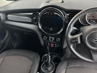 Używany Mini Cooper Classic 2022 Zielony Hatchback