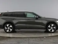 Used Volvo V60 CC 197 HP (144 kW) 2022 Estate