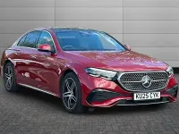 Usado Mercedes E300 AMG Line Premium 313 HP (230 kW) 2025 Vermelho Sedan