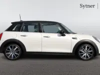 Used Mini Cooper Classic 134 HP (98 kW) 2023 White Hatchback