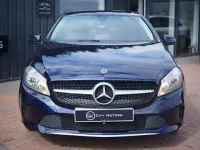 Begagnad Mercedes A200 2017 Blå Halvkombi