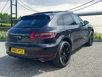 Used Porsche Macan Turbo 400 HP (294 kW) 2015 Black SUV