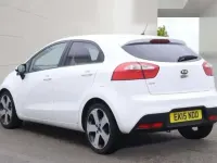 Used Kia Rio 107 HP (78 kW) 2015 White Hatchback