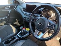 Used Kia Ceed 140 HP (102 kW) 2018 Blue Hatchback