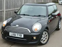 Usado Mini Cooper Hatch 122 HP (89 kW) 2011 Preto Citadino