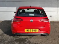 Used VW Golf VII SE 115 HP (84 kW) 2019 Red Hatchback