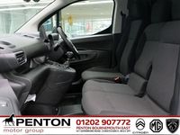 Used Citroën Berlingo 101 HP (74 kW) 2024 White MPV