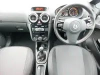Used Vauxhall Corsa 85 HP (62 kW) 2014 Silver Hatchback