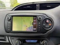 Used Toyota Yaris Hybrid 101 HP (74 kW) 2016 Grey Hatchback