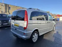 Usado Mercedes Vito 224 HP (164 kW) 2011 Prateado Van