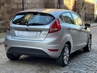 Used Ford Fiesta Zetec 94 HP (69 kW) 2011 Silver Hatchback