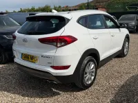 Used Hyundai Tucson SE 134 HP (98 kW) 2016 White SUV