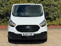 Used Ford Transit Custom 105 HP (77 kW) 2019 White Van