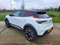 Used Vauxhall Mokka SRi 130 HP (95 kW) 2022 White SUV