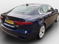 Usado Jaguar XE S 180 HP (132 kW) 2019 Azul Sedan