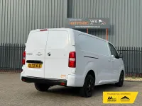 Usado Vauxhall Vivaro S 145 HP (106 kW) 2023 Branco Monovolume