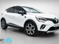 Used Renault Captur Techno 145 HP (106 kW) 2023 White/black SUV