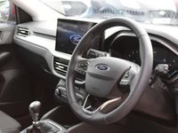 Używany Ford Focus Titanium 155 KM (114 kW) 2023 Czerwony Hatchback