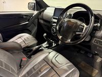 Used Isuzu Pick up 164 HP (120 kW) 2019 Grey Pickup