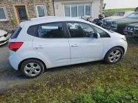 Used Kia Venga 2014 White Hatchback