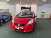 Używany Honda Jazz ES 2015 Czerwony Hatchback