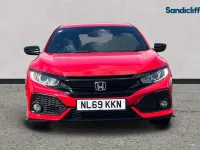 Begagnad Honda Civic Sport 126 HK (92 kW) 2018 Röd Halvkombi