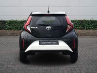 New Toyota Aygo X PURE 72 HP (52 kW) 2025 Pure white bitone SUV