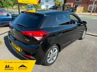Used Hyundai i20 Premium 84 HP (61 kW) 2016 Black Hatchback