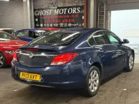 Used Vauxhall Insignia 160 HP (117 kW) 2013 Blue Hatchback