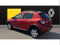 Used Dacia Sandero Lauréate 90 HP (66 kW) 2016 Red Hatchback
