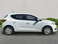 Używany Dacia Sandero Comfort 100 KM (73 kW) 2023 Biały Hatchback