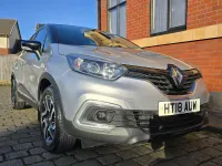 Used Renault Captur Iconic 90 HP (66 kW) 2018 Silver SUV