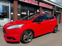 Used Ford Fiesta ST 182 HP (133 kW) 2015 Red Hatchback