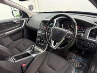 Used Volvo XC60 SE 190 HP (139 kW) 2015 Blue SUV