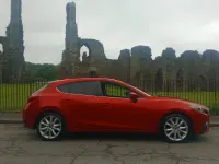 Used Mazda 3 Inclusive 165 HP (121 kW) 2015 Red Hatchback