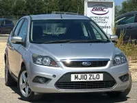 Used Ford Focus Zetec 99 HP (72 kW) 2010 Silver Hatchback