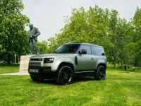 Used Land Rover Defender HSE Dynamic 2025 Green SUV