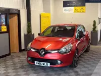 Used Renault Clio Dynamique 90 HP (66 kW) 2016 Red Hatchback