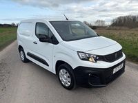 Used Peugeot Partner 100 HP (73 kW) 2022 White MPV