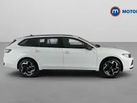 Used VW Passat R-line 204 HP (150 kW) 2025 White Estate