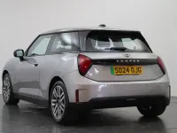 Używany Mini Cooper Hatch 133 kW (181 KM) 2024 Srebrny Hatchback