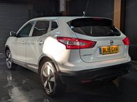 Used Nissan Qashqai N-TEC 115 HP (84 kW) 2015 White SUV