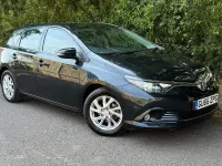 Used Toyota Auris Business Edition 116 HP (85 kW) 2016 Grey Hatchback