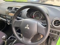 Usado Mitsubishi Mirage 79 HP (58 kW) 2015 Verde Citadino