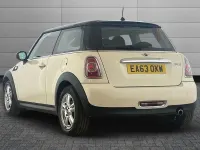 Used Mini Cooper Hatch 120 HP (88 kW) 2013 Pepper white Hatchback
