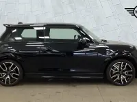 Used Mini Cooper Hatch 113 kW (154 HP) 2025 Black Hatchback