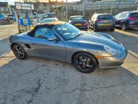Usado Porsche Boxster 220 HP (161 kW) 2002 Cinzento Cabrios